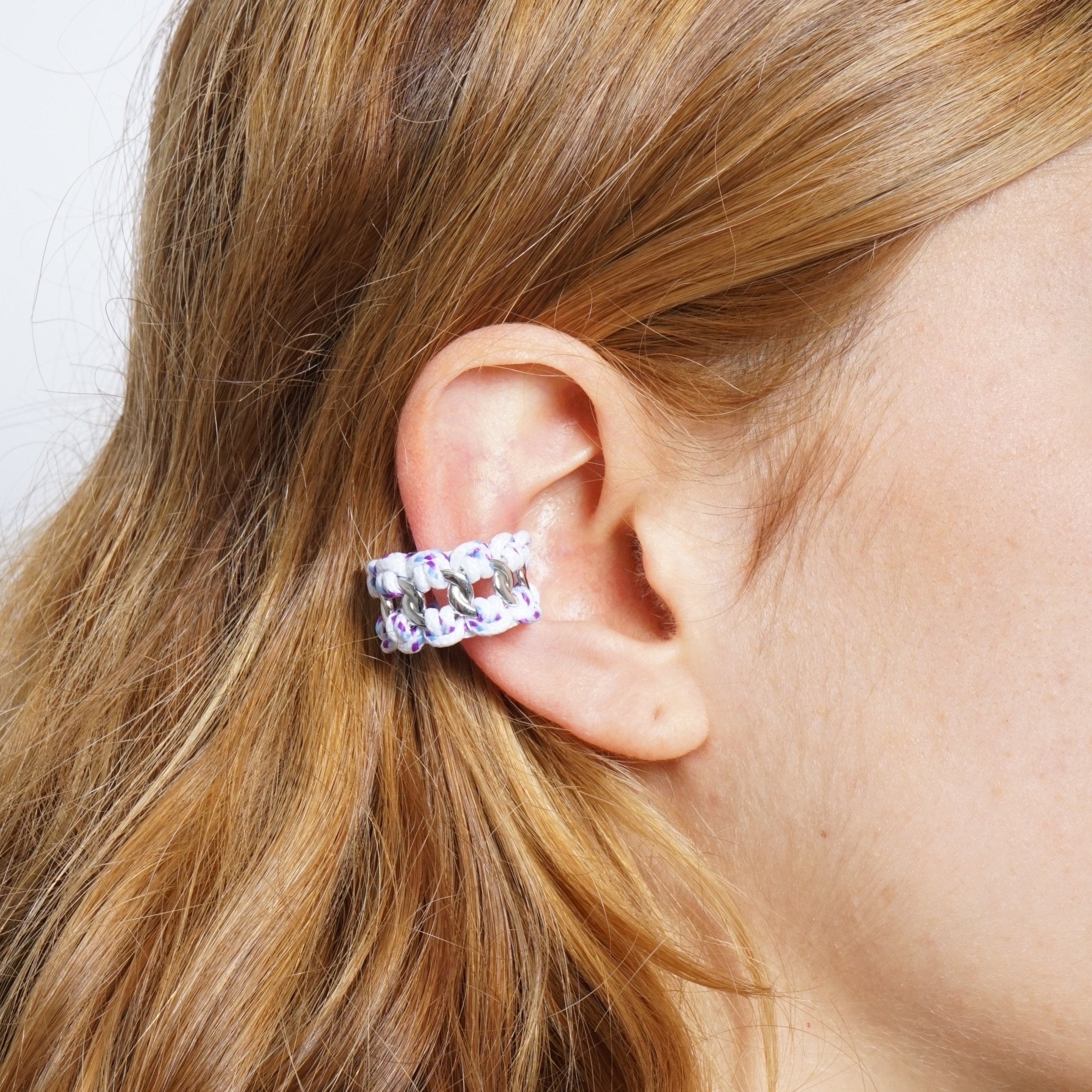 REAWAKENED EAR CUFF LE CORDON SILVERED/WHITE