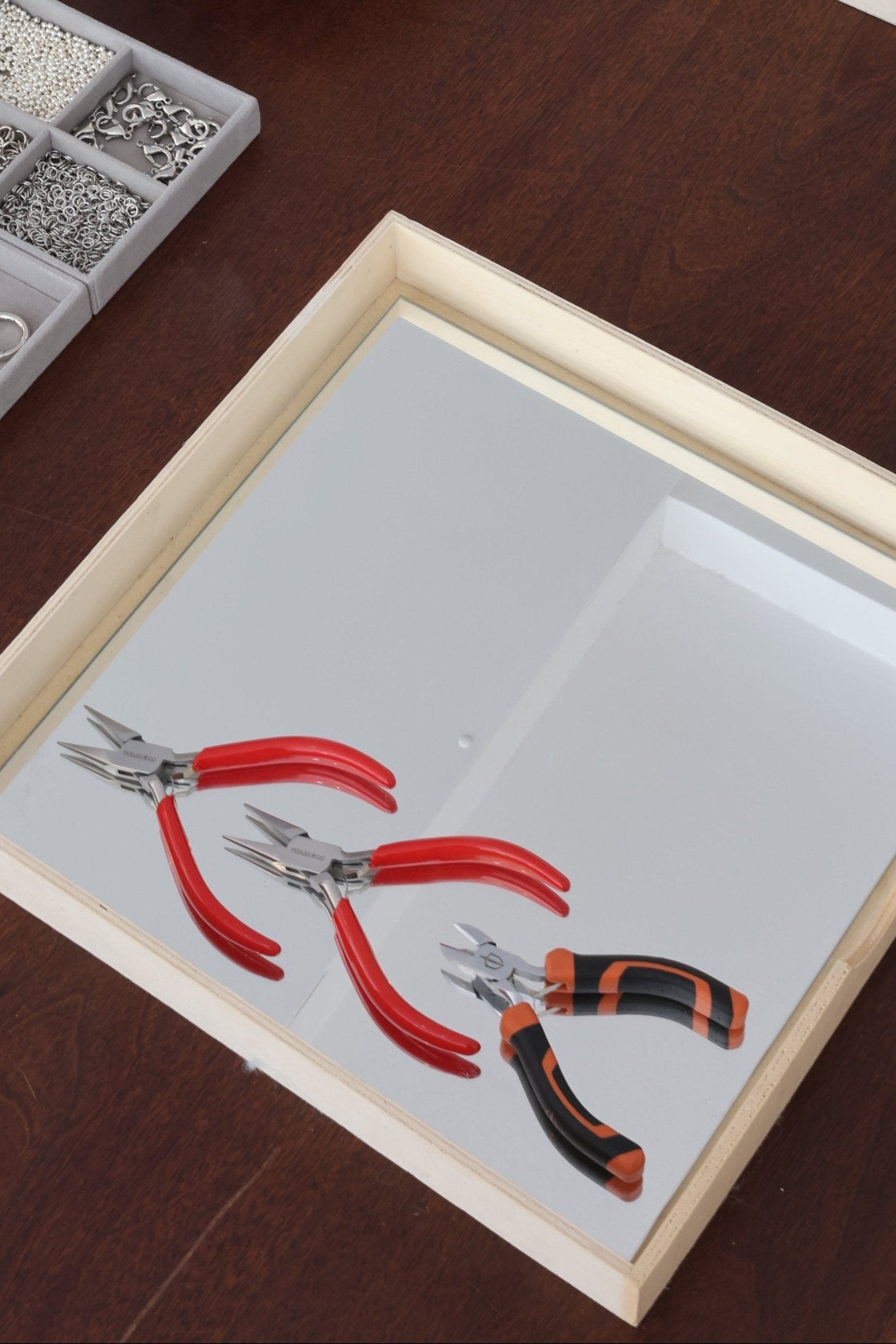 KITESY MARTIN STUDIOworkshopATELIER BOUCLES D’OREILLES – MARDI 23 JUIN À 19H15